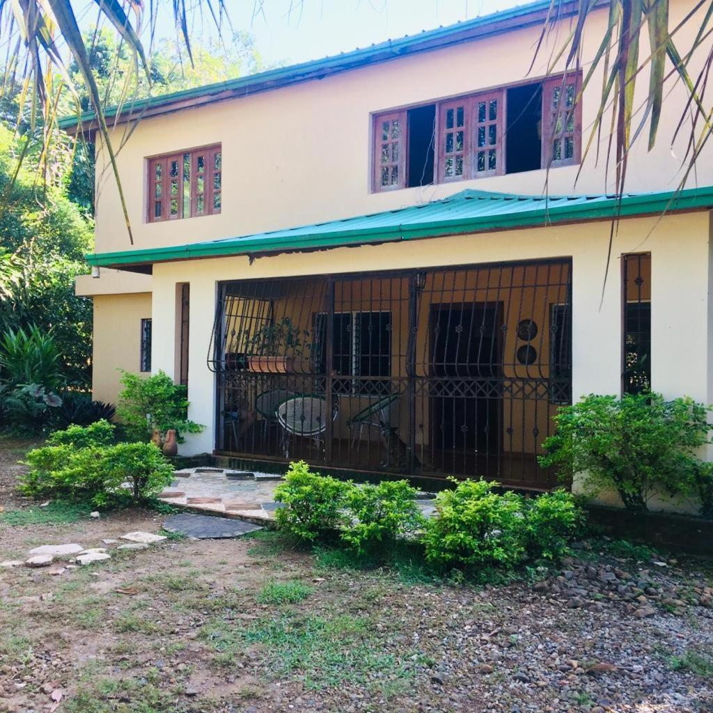 Bielka'S Country House Guest House La Colonia Exterior photo